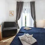 Plage-on Panzio Bed & Breakfast Siófok
