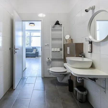 فندق مبيت وإفطار Plage-on Panzio 4*