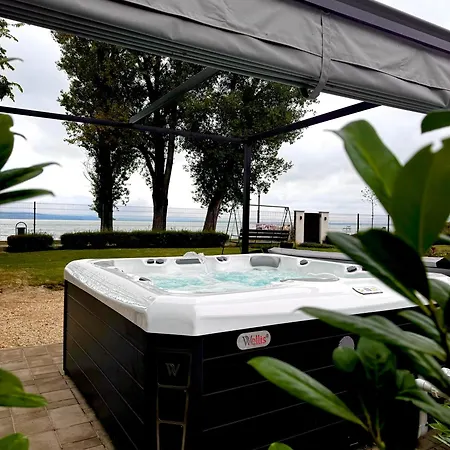فندق مبيت وإفطار Plage-on Panzio