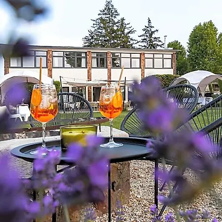 Plage-on Panzio Frühstückspension 4*
