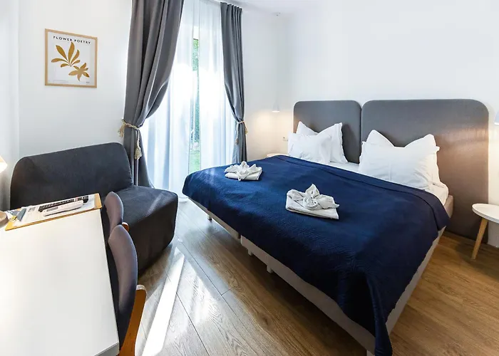 Plage-on Panzio B&B
